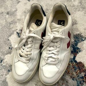MEN’s VEJA SNEAKER